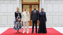 رئاسة الجمهورية العربية السورية- الرئيس الشرع يلتقي قائد القيادة المركزية الأمريكية 12-9-2025-1.jpg