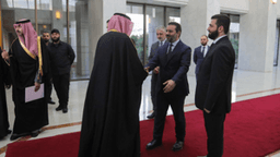 لقاء القائد أحمد الشرع ووزير الخارجية السيد أسعد الشيباني والأمين العام لمجلس التعاون الخليجي السيد جاسم البديوي، ومعالي وزير الخارجية الكويتي السيد عبدالله اليحيا 30-12-2024 (1).jpg