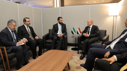 رئاسة الجمهورية العربية السورية- الشرع يلتقي برئيس مجلس القيادة الرئاسي اليمني رشاد العليمي 23-9-2025-1.jpg