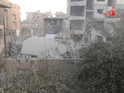 أثار الدمار الناجمة عن غارات طيران النظام على مدينة الرقة 11-11-2014.jpg