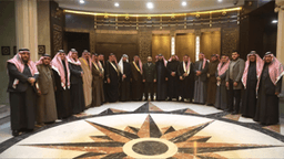 وزير الدفاع اللواء المهندس مرهف أبو قصرة يجتمع بوفد من العشائر العربية 23-1-2025 (3).jpg