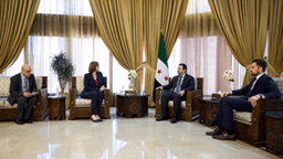 استقبل وزير الخارجية والمغتربين السيد أسعد حسن الشيباني في العاصمة دمشق السيدة ستيفاني ماكولم سفيرة كندا لدى الجمهورية اللبنانية 5-8-2025-1.jpg