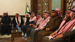 وزير الدفاع اللواء المهندس مرهف أبو قصرة يجتمع بوفد من العشائر العربية 23-1-2025 (2).jpg