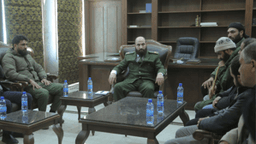 وزارة الدفاع تواصل عقد اجتماعاتها التنظيمية مع القيادات العسكرية لمتابعة عملية انخراط الفصائل العسكرية ضمن وزارة الدفاع. 15-1-2025 (1).jpg
