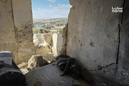 آثار القصف الإسرائيلي على منزل الشاب أحمد غانم 3.jpeg