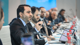 وزير الخارجية والمغتربين السيد أسعد الشيباني يلتقي بالجالية السورية ورجال الأعمال السوريين على هامش القمة العالمية للحكومات 11-2-2025 (6).jpg