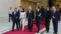 لقاء القائد أحمد الشرع ومعالي وزير الخارجية السيد أسعد الشيباني لوزيري الخارجية الفرنسية والألمانية السيد جان نويل بارو والسيدة أنالينا بيربوك والقائم بالأعمال لبعثة الاتحاد الأوروبي 3-1-2025 (1).jpg