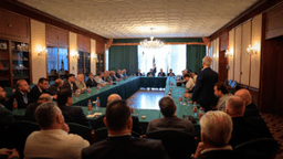 التقى وزير الخارجية والمغتربين السيد أسعد حسن الشيباني أبناء الجالية السورية في العاصمة الروسية موسكو 1-1-2025-2.jpg