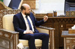 لقاء رئيس حكومة تصريف الأعمال مع وفد من المستثمرين السوريين 16-1-2025 (2).jpg