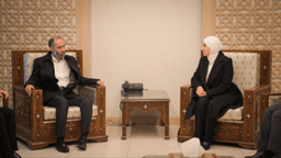 لقاء جمع رئيس هيئة المنافذ البرية والبحرية السيد قتيبة البدوي، وممثل الخارجية السورية السيد محسن مهباش مع وفد أردني برئاسة السيدة دانا الزعبي أمين عام وزارة الصناعة والتجارة والتموين. 15-1-2025 (2).jpg