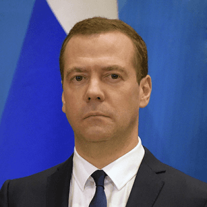 1024px-Dmitry_Medvedev_govru_official_photo_2.jpg