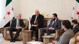 القائد أحمد الشرع ووزير الخارجية السيد أسعد الشيباني يستقبلان السيد فيليبو غراندي المفوض السامي للأمم المتحدة لشؤون اللاجئين 25-1-2025 (3).jpg