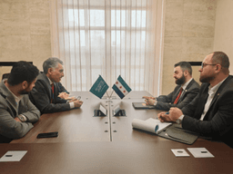 لقاء عنجراني مع وفد سعودي في جنيف.jpg