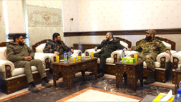 وزارة الدفاع السورية تعقد جلسة تنظيمية مع القيادات العسكرية لبدء عملية انخراط الفصائل في وزارة الدفاع 9-1-2025  (5).jpg