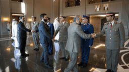 لقاء وزير الدفاع السوري اللواء مرهف أبو قصرة مع وزير الدفاع القطري سعود بن عبدالرحمن آل ثاني (2).jpg