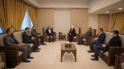 لقاء جمع رئيس هيئة المنافذ البرية والبحرية السيد قتيبة البدوي، وممثل الخارجية السورية السيد محسن مهباش مع وفد أردني برئاسة السيدة دانا الزعبي أمين عام وزارة الصناعة والتجارة والتموين. 15-1-2025 (1).jpg