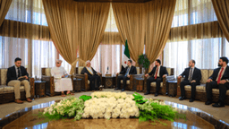 لقاء وزير الخارجية والمغتربين السيد أسعد حسن الشيباني سفير سلطنة عمان في الجمهورية العربية السورية السيد تركي بن محمود البوسعيدي 6-7-2025 -1.jpg