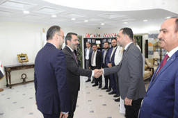 معالي وزير الخارجية السيد أسعد الشيباني يزور السفارة السورية في دولة قطر 6-1-2025 (3).jpg