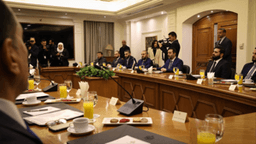 لقاء معالي وزير الخارجية السيد أسعد الشيباني ومعالي وزير الدفاع اللواء مرهف أبو قصرة ورئيس الاستخبارات العامة السيد أنس خطاب مع معالي وزير الخارجية الأردني السيد أيمن الصفدي 7-1-2025 (2).jpg