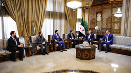 استقبل وزير الخارجية والمغتربين السيد أسعد حسن الشيباني سفير مملكة البحرين لدى الجمهورية العربية السورية 10-7-2025-2.jpg