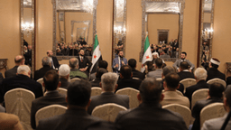 رئيس الجمهورية السيد أحمد الشرع يلتقي وجهاء وأعيان محافظة حلب خلال زيارته للمدينة 15-2-2025 (4).jpg
