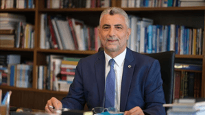 عمر بولات.jpg