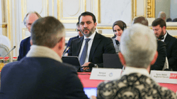 وزير الخارجية السيد أسعد الشيباني يشارك في اجتماع لتجديد التنسيق بين الجهات المانحة الدولية 13-2-2025 (3).jpg