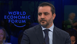 وزير الخارجية السيد أسعد الشيباني في حوار مع توني بلير حول سوريا ومستقبلها الاقتصادي خلال مؤتمر دافوس الاقتصادي 22-1-2025 (2).jpg