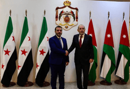 لقاء معالي وزير الخارجية السيد أسعد الشيباني ومعالي وزير الدفاع اللواء مرهف أبو قصرة ورئيس الاستخبارات العامة السيد أنس خطاب مع معالي وزير الخارجية الأردني السيد أيمن الصفدي 7-1-2025 (4).jpg