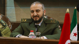 وزير الدفاع اللواء مرهف أبو قصرة ورئيس هيئة الأركان اللواء علي النعسان يستقبلون وفدا عسكريا من وزارة الدفاع التركية 30-1-2025 (4).jpg