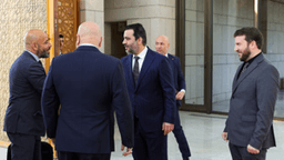 القائد أحمد الشرع ووزير الخارجية السيد أسعد الشيباني يلتقيان وفدا من المحكمة الجنائية الدولية برئاسة السيد كريم أحمد خان المدعي العام للمحكمة الجنائية الدولية 17-1-2025 (1).jpg