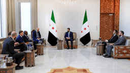 استقبل رئيس الجمهورية العربية السورية السيد أحمد الشرع في دمشق وزير خارجية المملكة المتحدة السيد ديفيد لامي 5-7-2025 -1.jpg