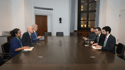 وفد الخارجية السورية برئاسة وزير الخارجية السيد أسعد الشيباني يجتمع مع السيد فولكر تورك المفوض السامي للأمم المتحدة لحقوق الإنسان على هامش مؤتمر ميونخ للأمن  14-2-2025 (1).jpg