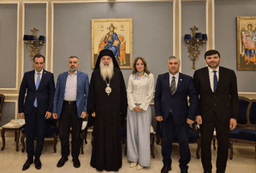 زيارة وفد من اللجنة العليا للانتخابات إلى مطرانية اللاذقية للروم الأرثوذوكس 30-6-2025.jpg