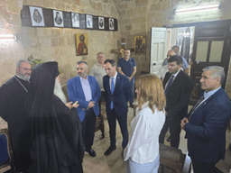 زيارة وفد من اللجنة العليا للانتخابات إلى مطرانية اللاذقية للروم الأرثوذوكس 30-6-2025-1.jpg